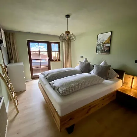 Haus Tirol *
