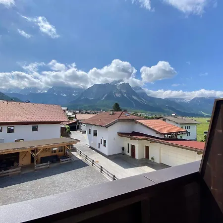 ゲストハウス Haus Tirol エールヴァルト