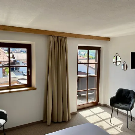 Haus Tirol Гостевой дом