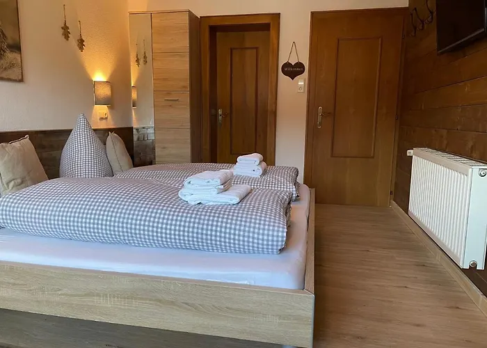 Gasthof Haus Tirol 3*