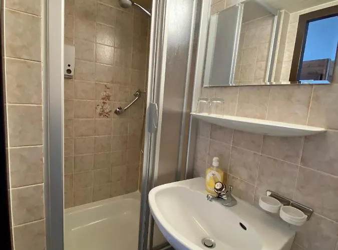 Haus Tirol ゲストハウス エールヴァルト