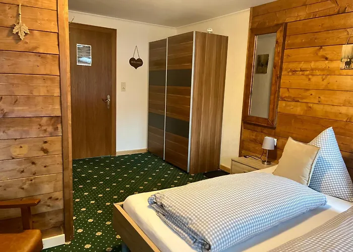 Haus Tirol ゲストハウス