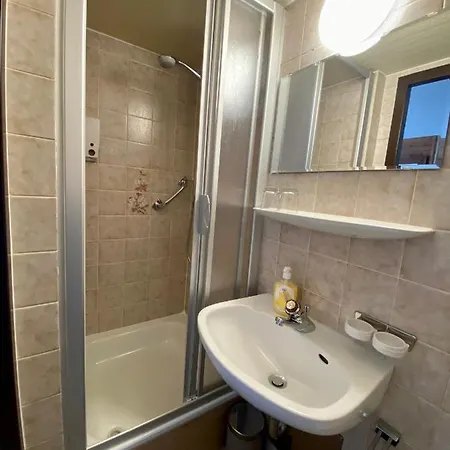 Haus Tirol 게스트하우스 에르발트