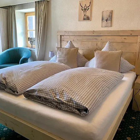 게스트하우스 Haus Tirol 3*